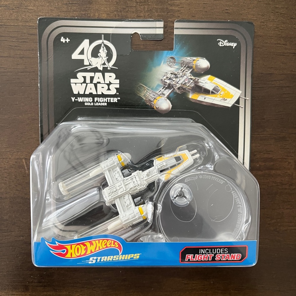Mattel Hot Wheels Star Wars 40th Anniversary A New Hope Y Wing Gold Leader